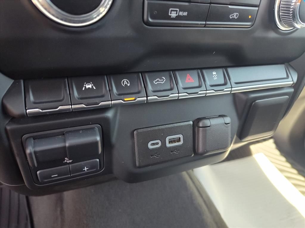 Used 2023 GMC Sierra 1500 Pro w/ Graphite Edition AWD/4WD image 23