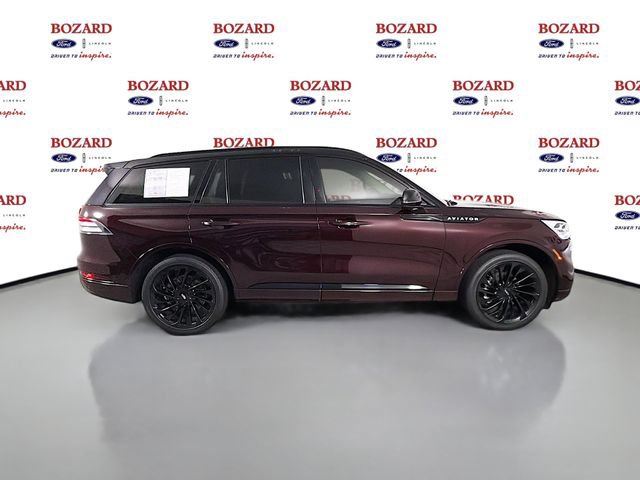 Certified 2024 Lincoln Aviator Black Label AWD/4WD image 9