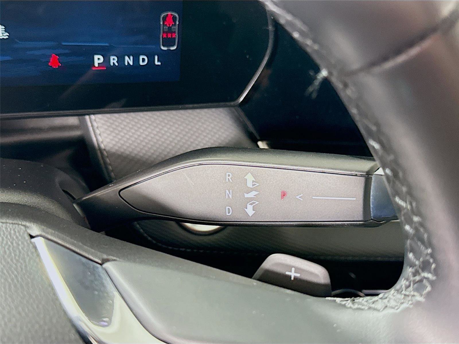 Used 2025 Chevrolet Equinox LT image 11