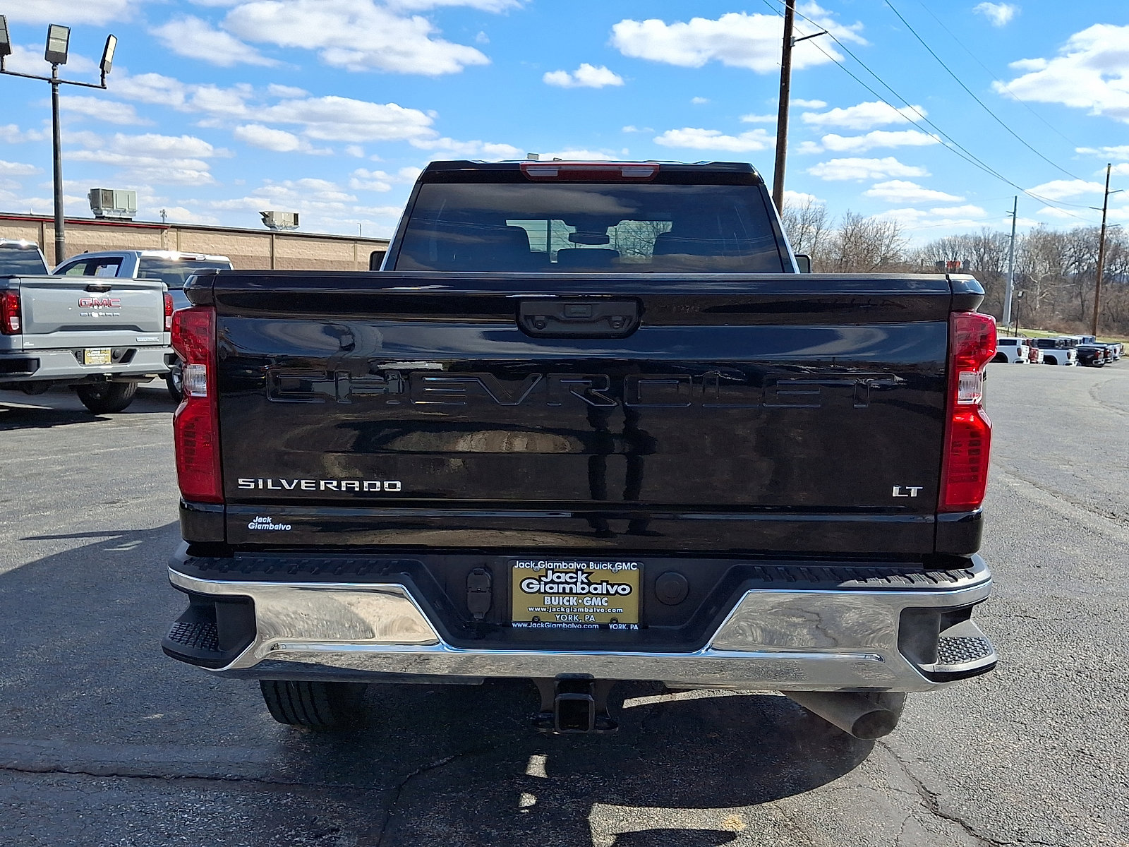 Used 2025 Chevrolet Silverado 2500 LT w/ Convenience Package AWD/4WD image 7