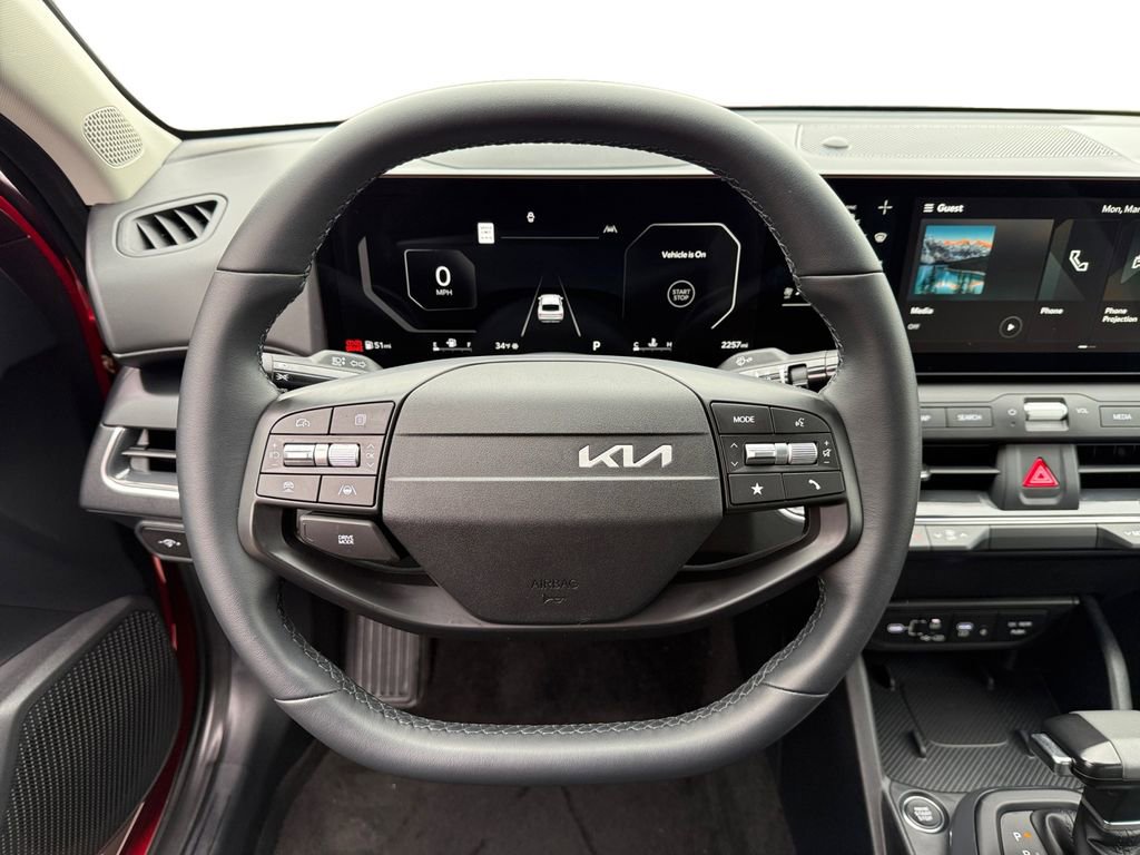 Certified 2025 Kia K4 EX image 12
