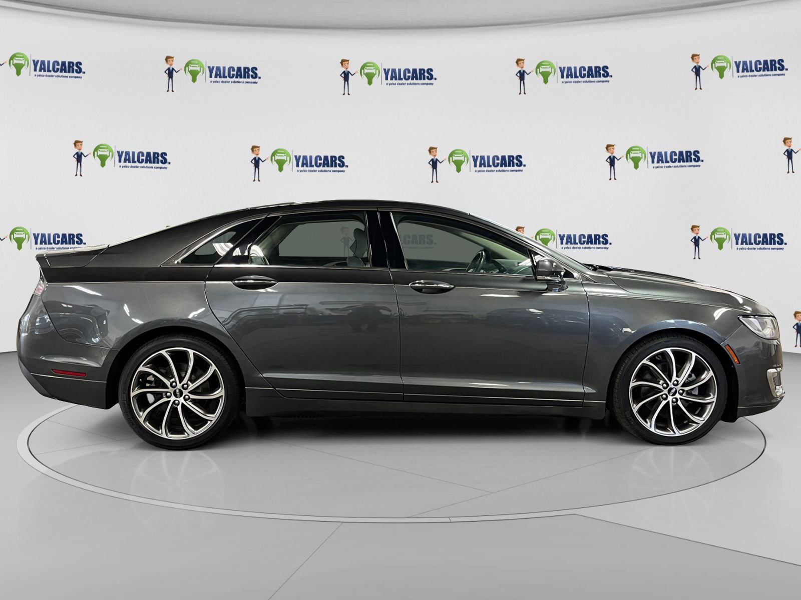 Used 2019 Lincoln MKZ Reserve w/ Reserve Plus Package AWD/4WD image 6