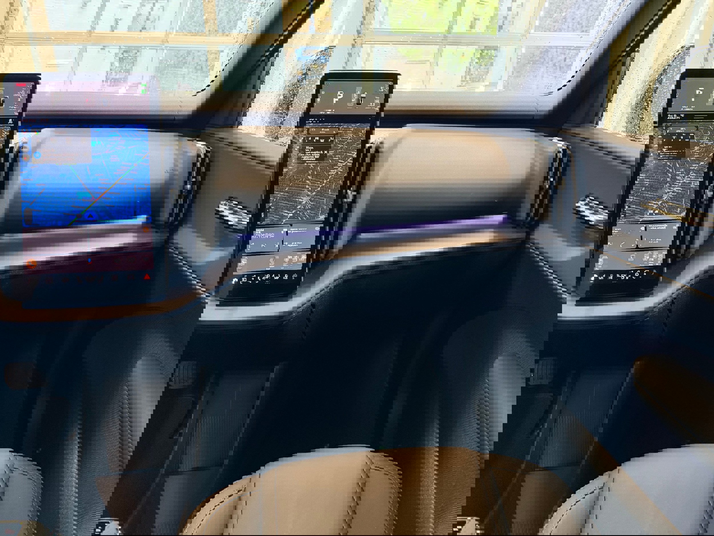 Certified 2025 Volvo EX30 Ultra image 23