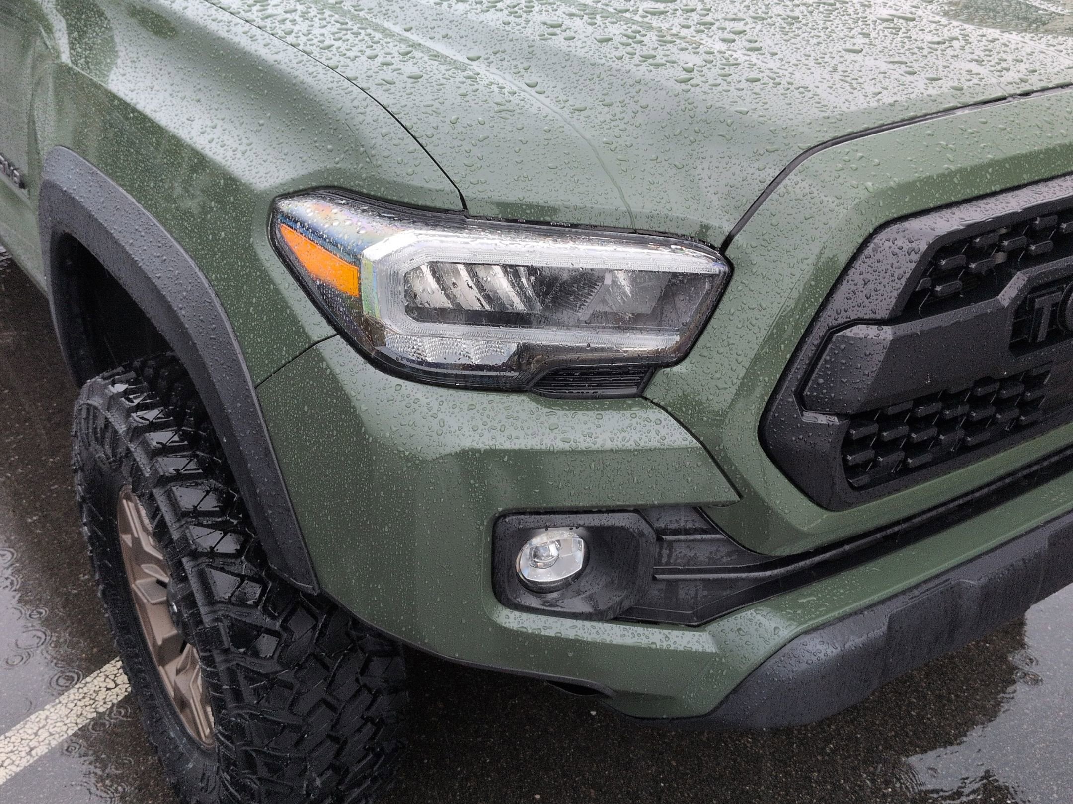 Used 2021 Toyota Tacoma TRD Off-Road w/ TRD Premium Off Road Package AWD/4WD image 10