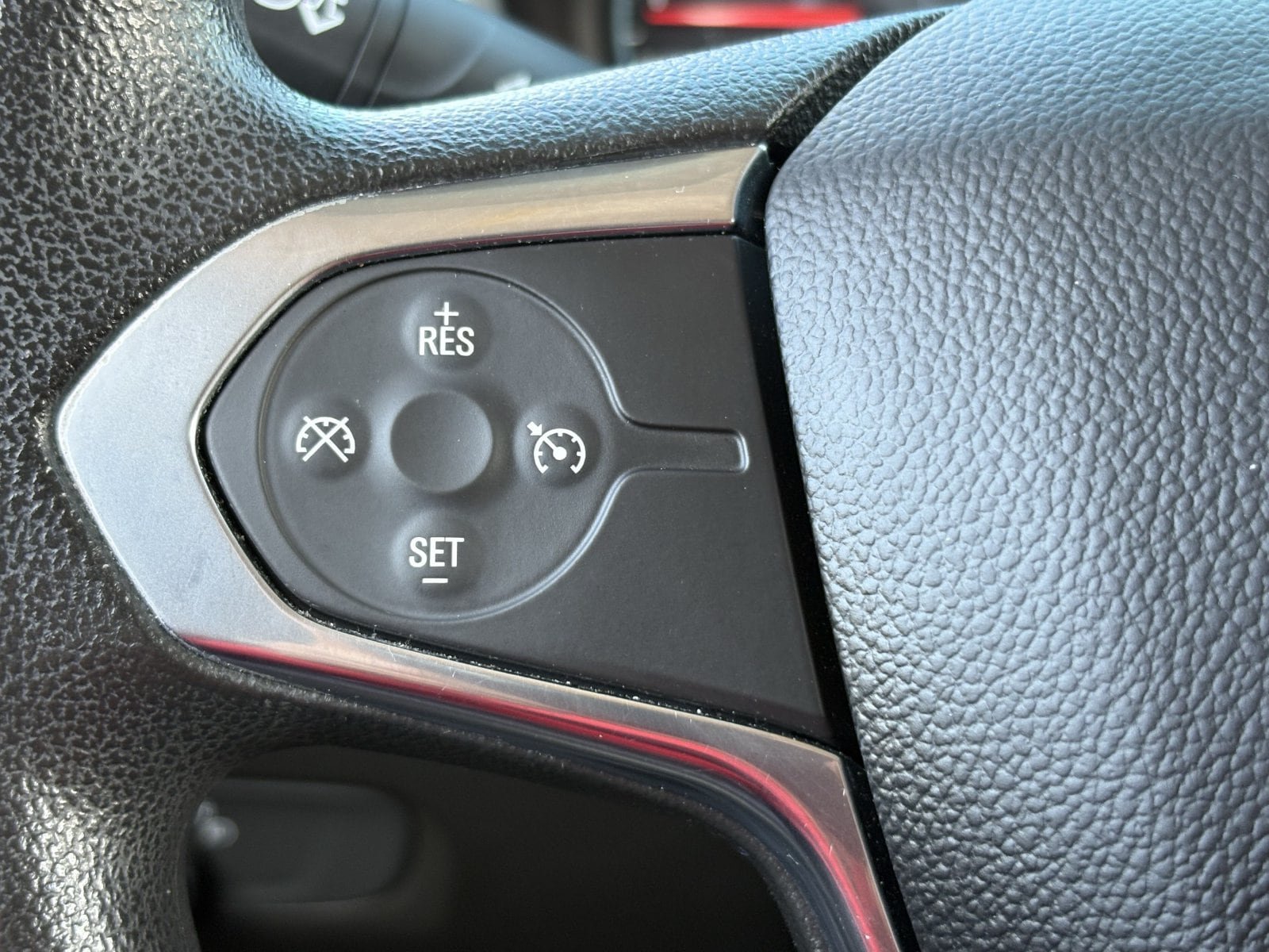 Used 2019 Chevrolet Traverse LS FWD image 37