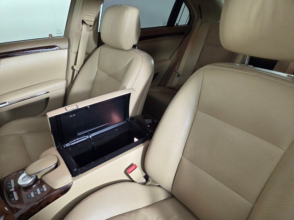 Used 2011 Mercedes-Benz S 550 4MATIC image 23