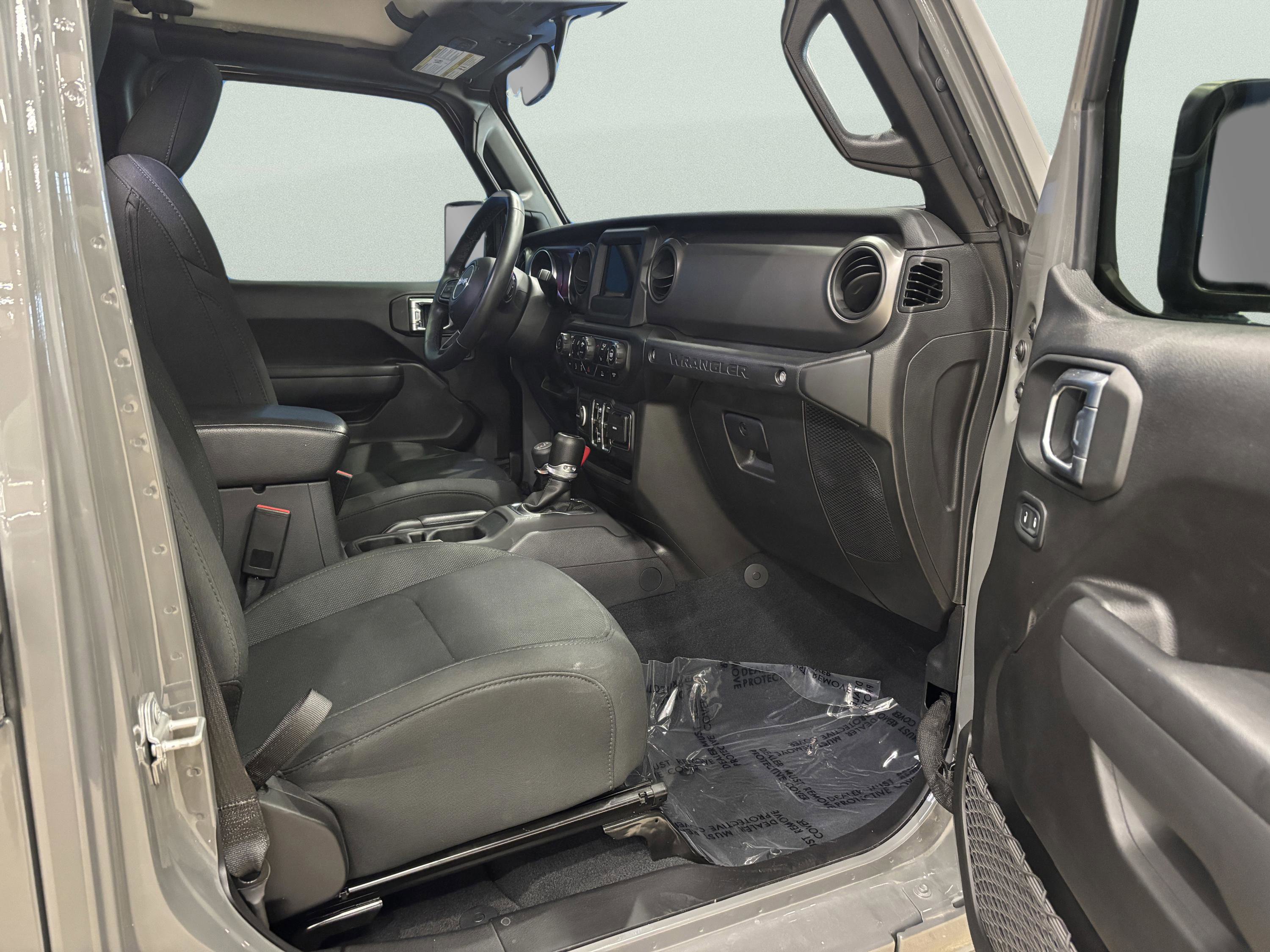 Used 2022 Jeep Wrangler Unlimited Sport AWD/4WD image 16