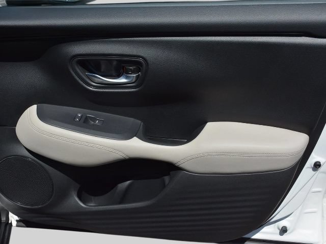 Used 2024 Honda HR-V LX image 21