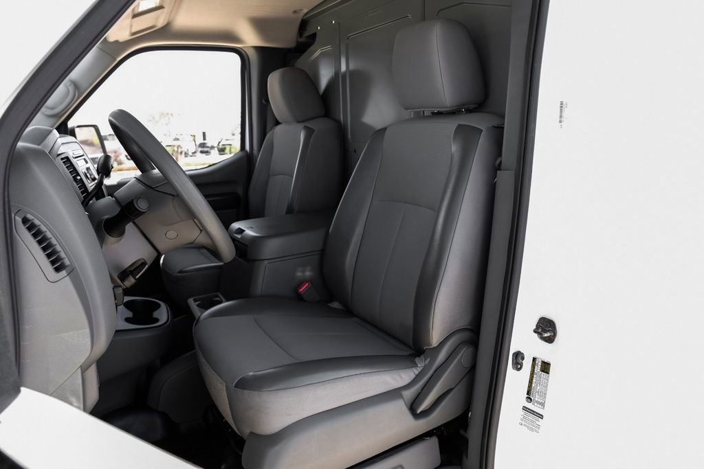 Used 2017 Nissan NV 2500 SV image 26
