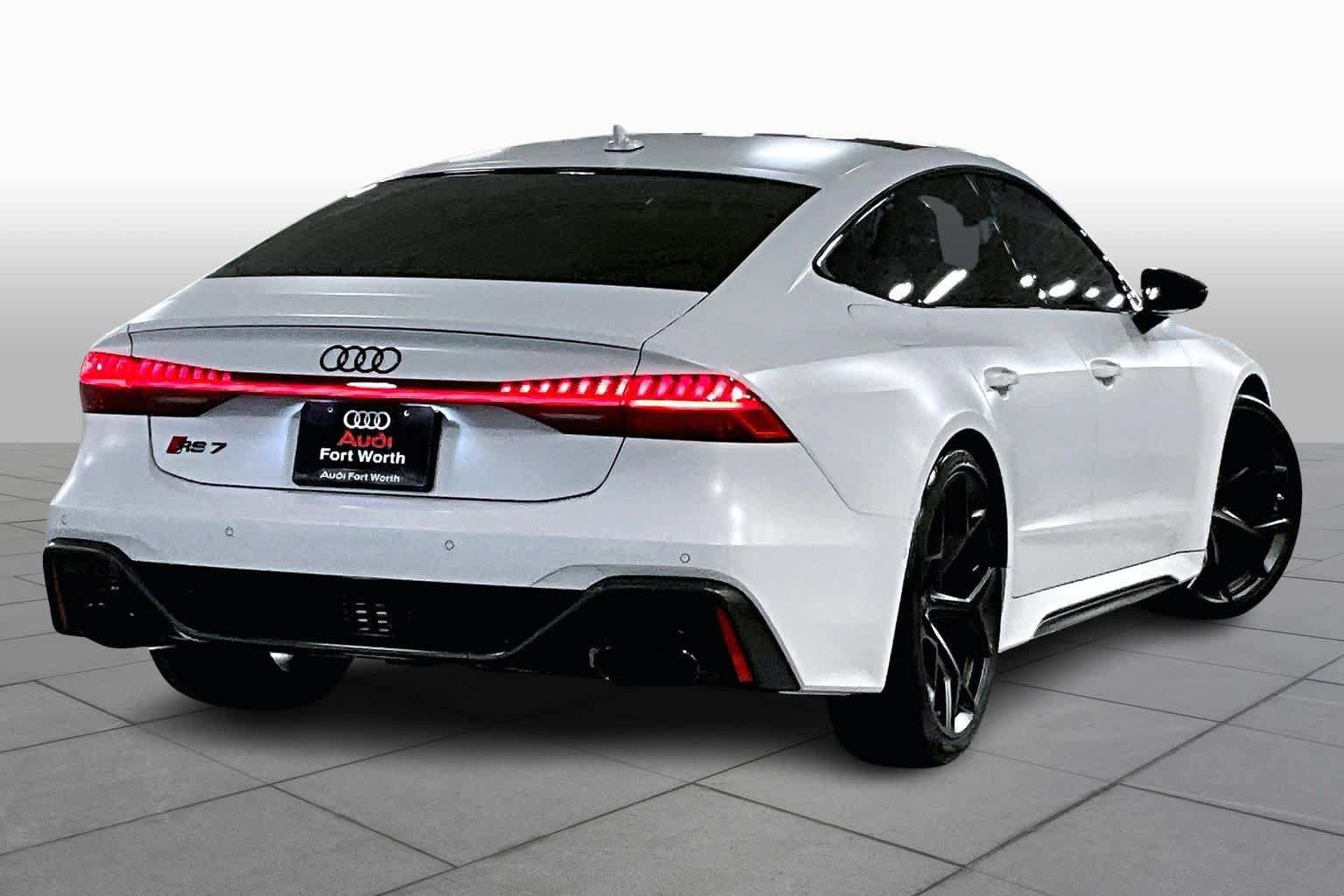 Used 2025 Audi RS 7 Performance w/ Matte Carbon Package image 12