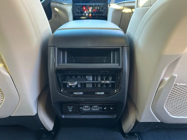 Used 2024 Jeep Grand Cherokee Limited image 34