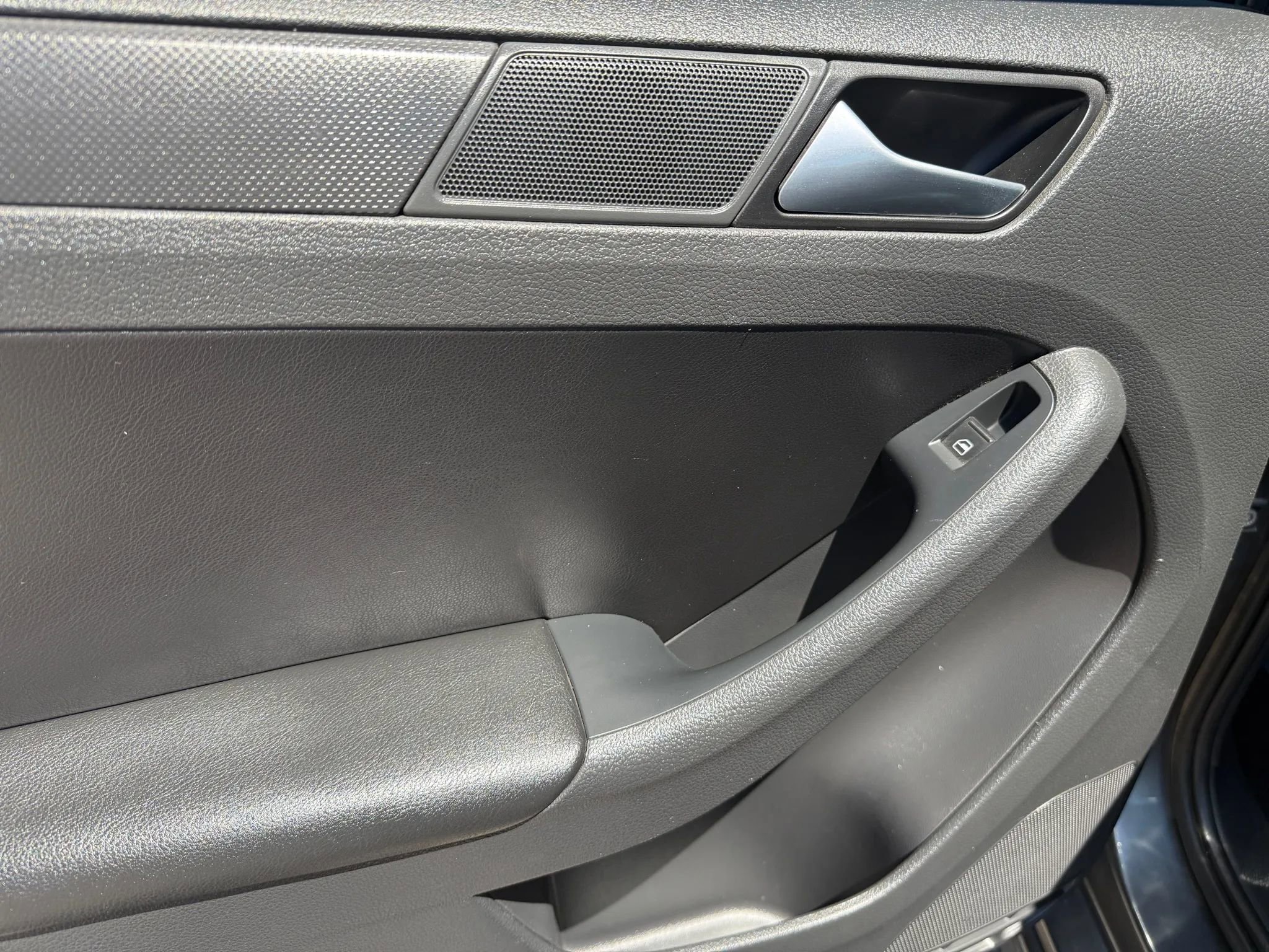 Used 2012 Volkswagen Jetta SE image 11