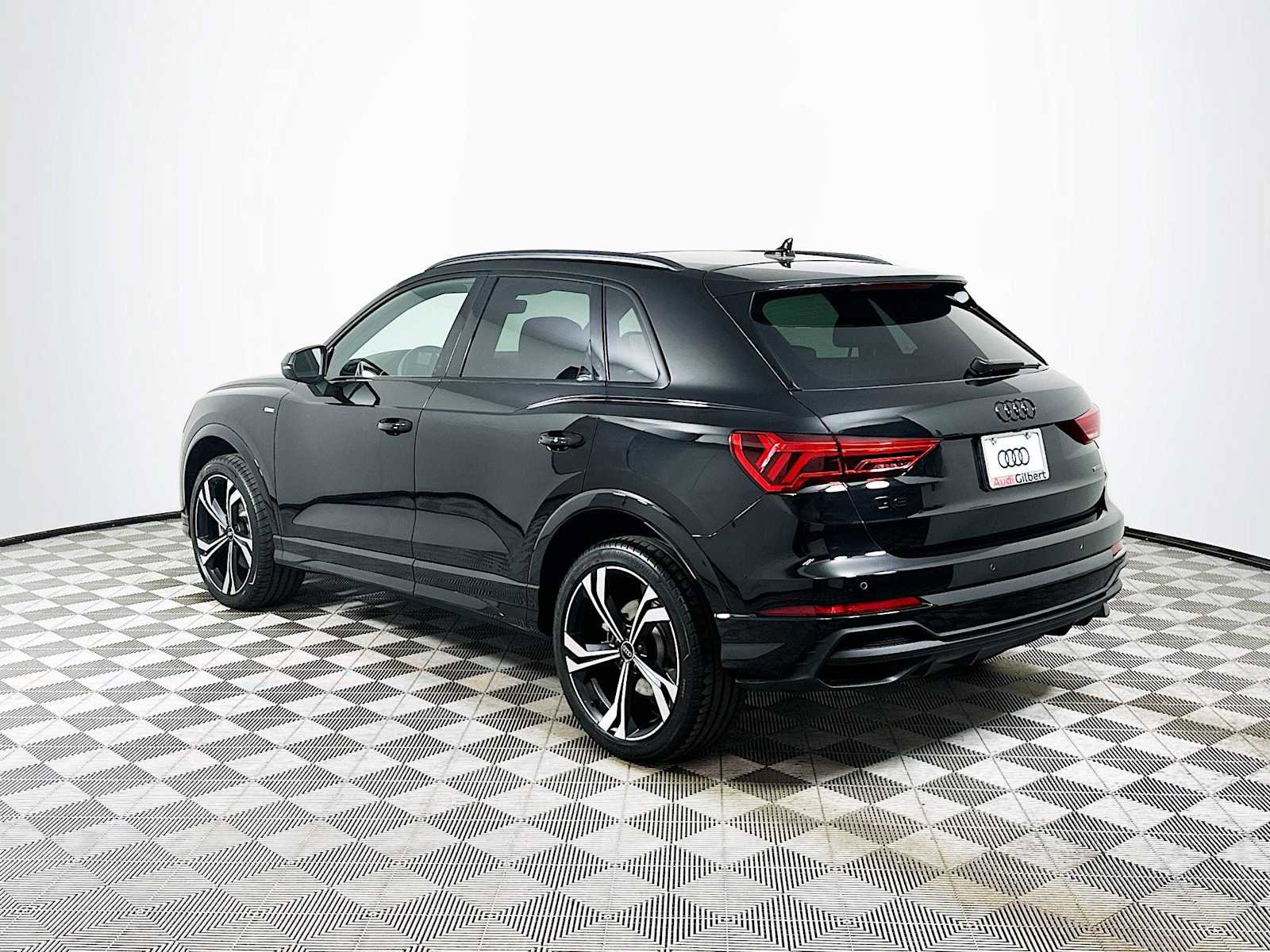 Certified 2024 Audi Q3 2.0T Premium Plus w/ Premium Plus Package AWD/4WD image 5