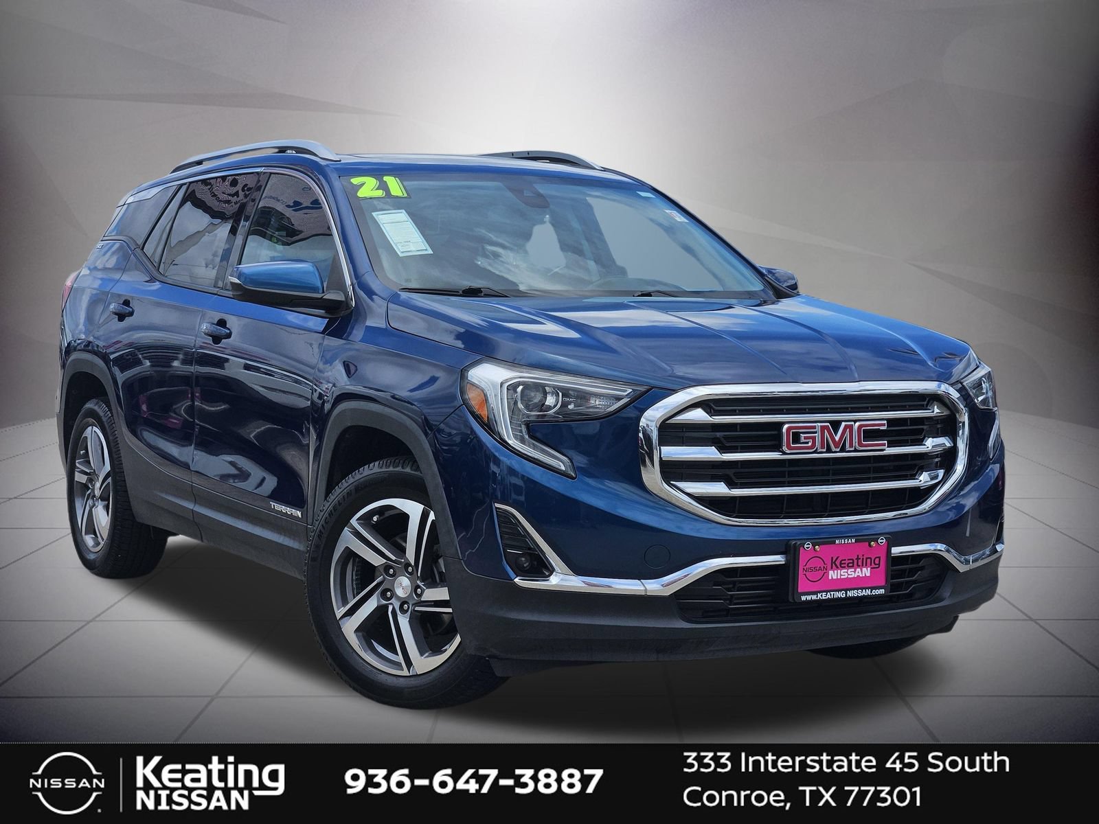 Used 2021 GMC Terrain SLT w/ Infotainment Package II AWD/4WD image 3