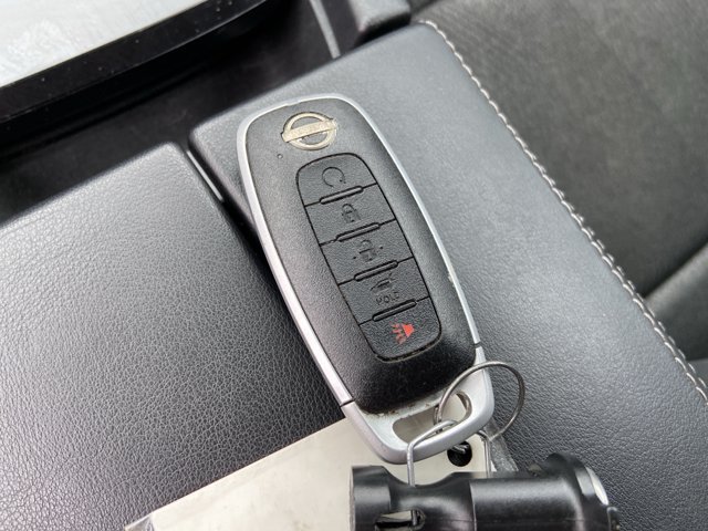 Used 2024 Nissan Rogue SV FWD image 45