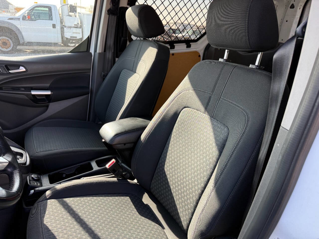 Used 2020 Ford Transit Connect XLT image 13