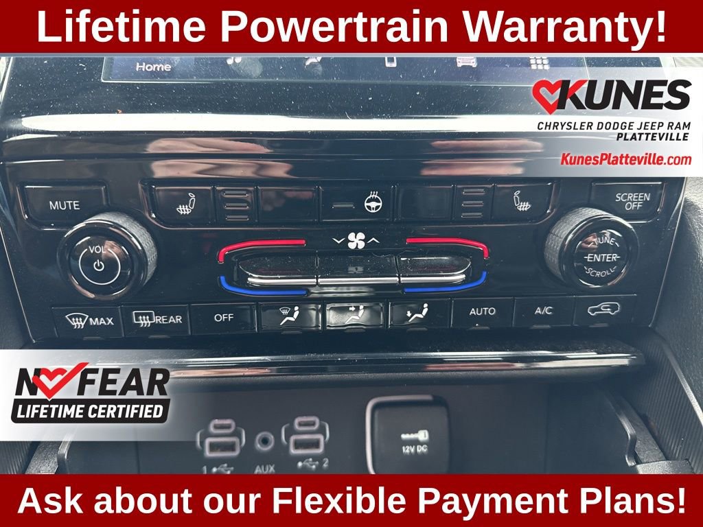 Used 2023 Jeep Grand Cherokee Altitude AWD/4WD image 20