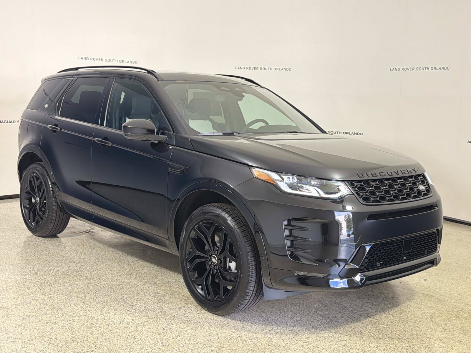 New 2026 Land Rover Discovery Sport Landmark AWD/4WD image 7