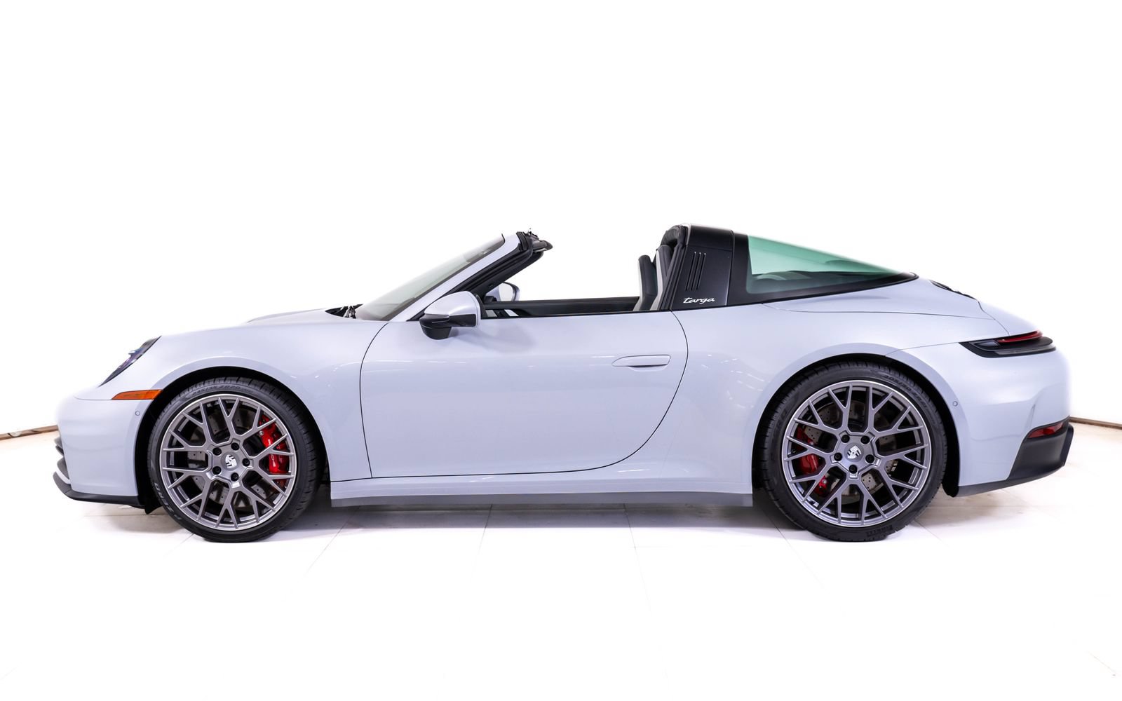 Used 2026 Porsche 911 Targa 4S w/ Premium Package AWD/4WD image 2