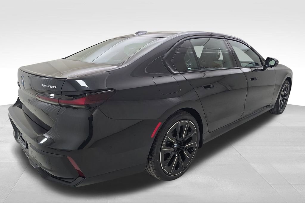New 2026 BMW i7 xDrive60 w/ Executive Package image 9