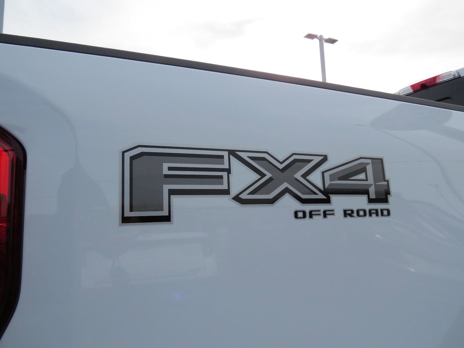 New 2025 Ford F250 Lariat w/ Lariat Ultimate Package image 17