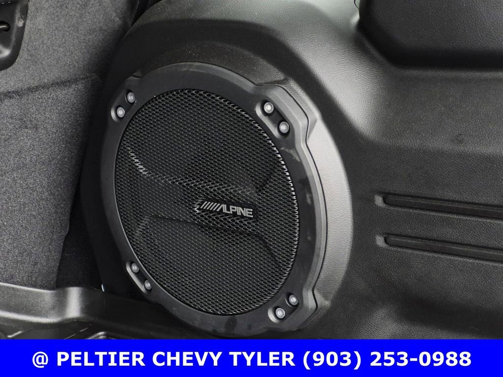 Used 2025 Jeep Wrangler Unlimited Rubicon AWD/4WD image 9