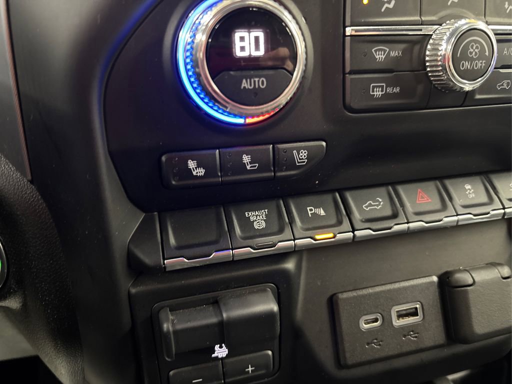 Used 2022 GMC Sierra 3500 SLT w/ SLT Preferred Package image 36