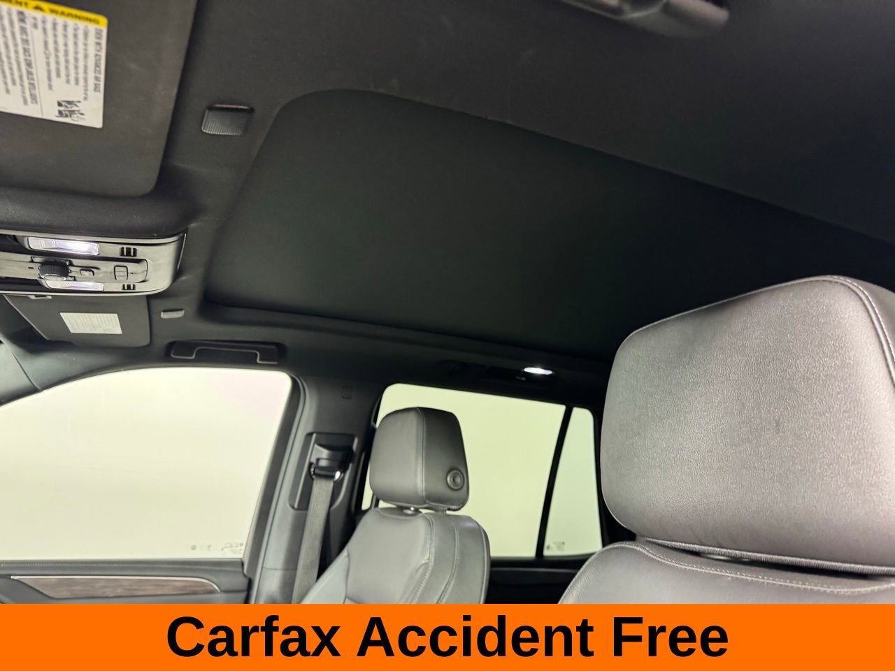 Used 2023 Chevrolet Tahoe Z71 w/ Luxury Package image 3