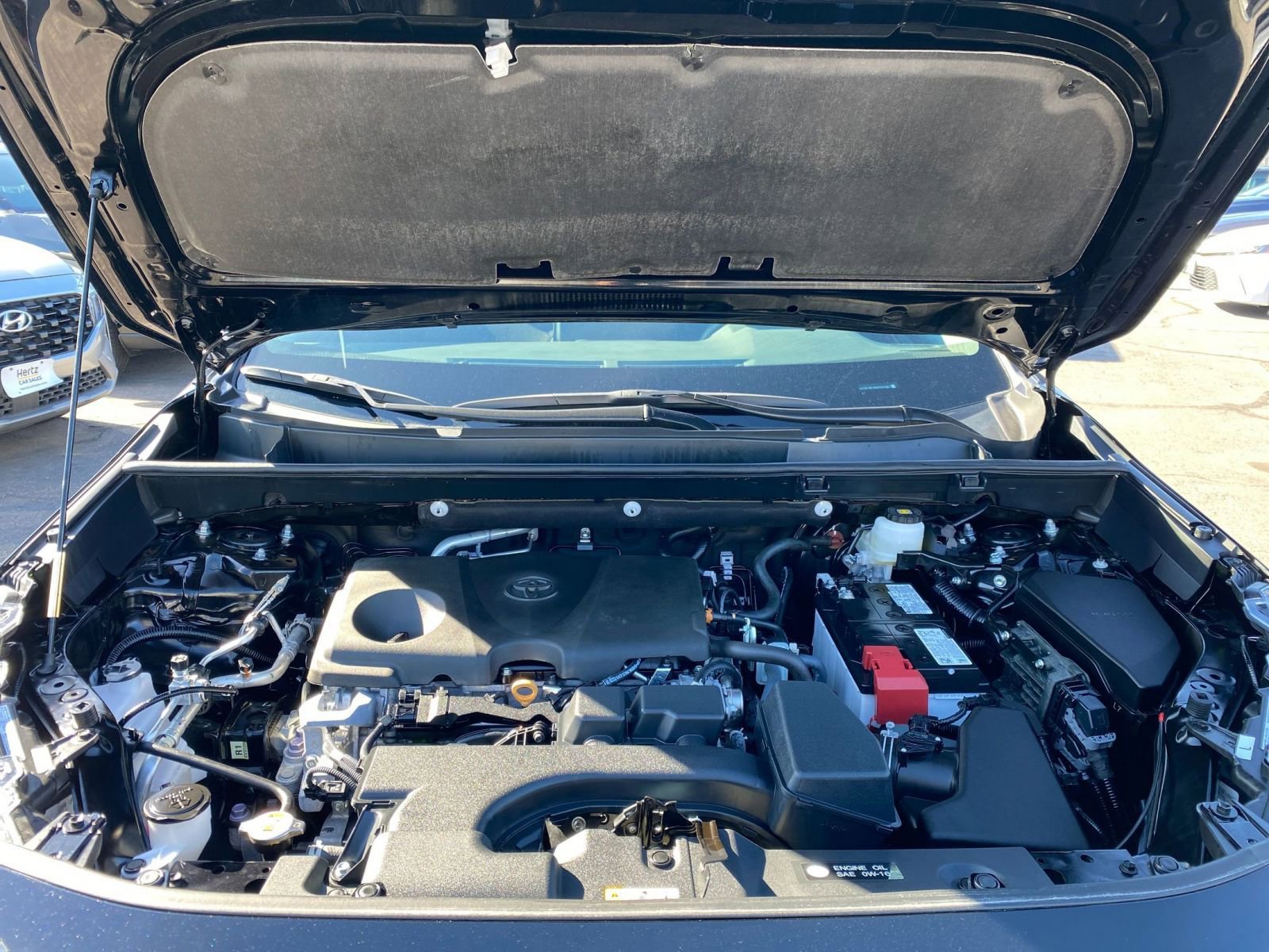 Used 2025 Toyota RAV4 XLE image 32