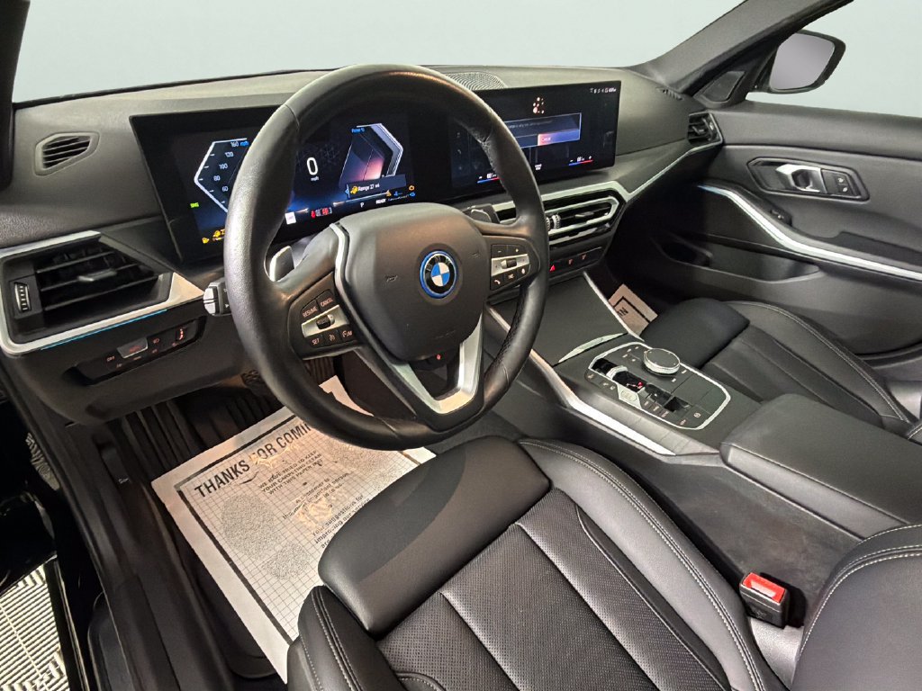 Used 2024 BMW 330e xDrive AWD/4WD image 18