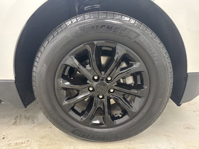 Used 2019 Chevrolet Equinox LT w/ LPO, Cargo Package image 29