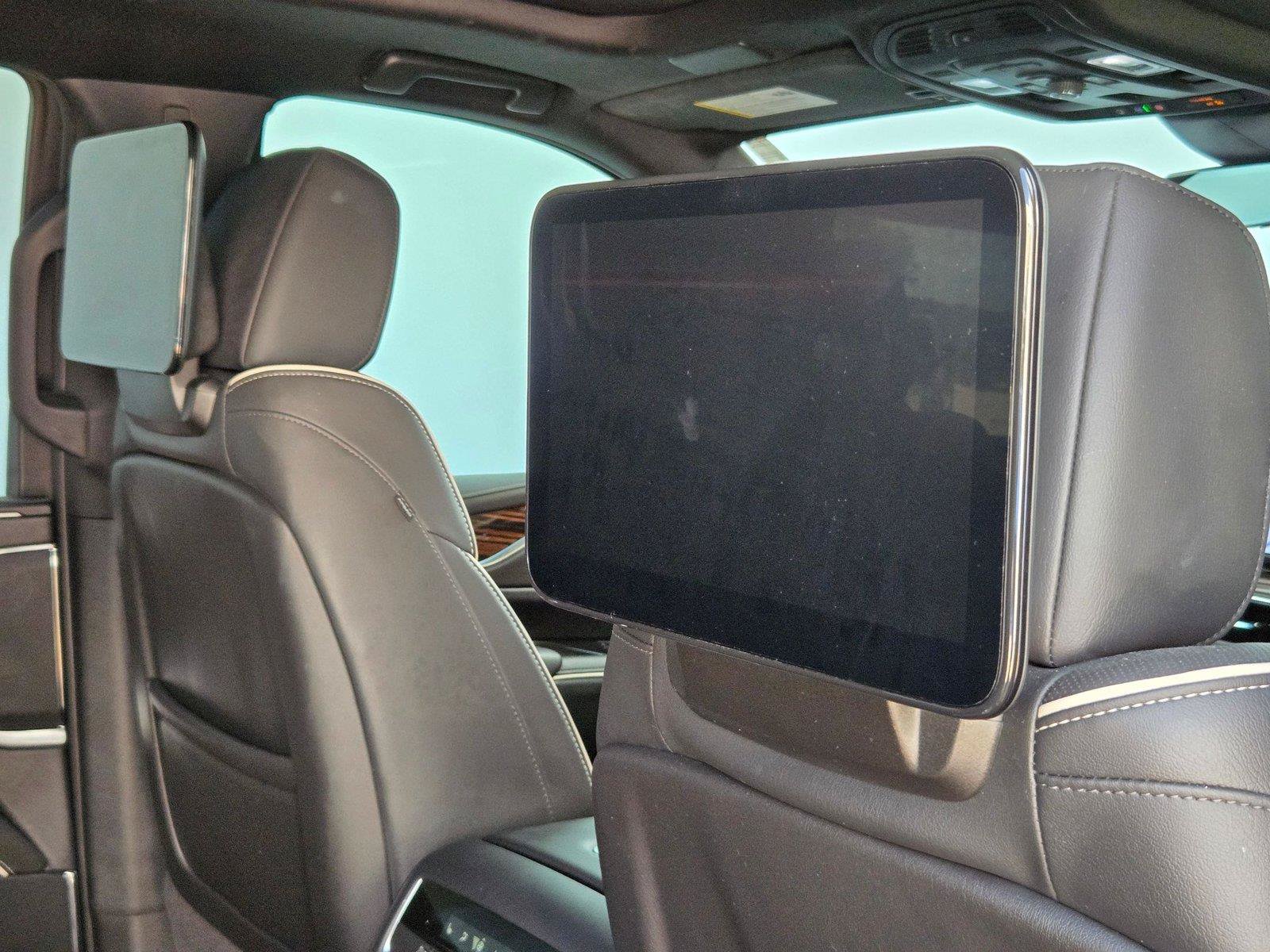 Certified 2024 Cadillac Escalade Premium Luxury w/ Performance Package AWD/4WD image 30