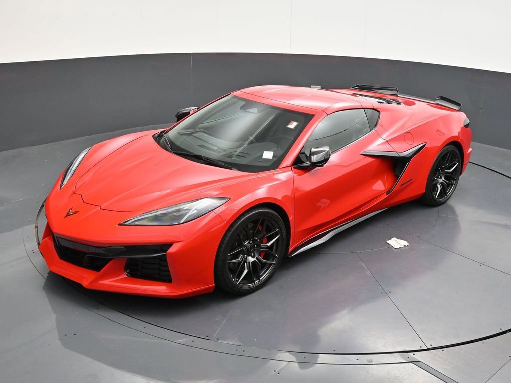 Used 2024 Chevrolet Corvette Z06 w/ Stealth Interior Trim Package RWD image 17