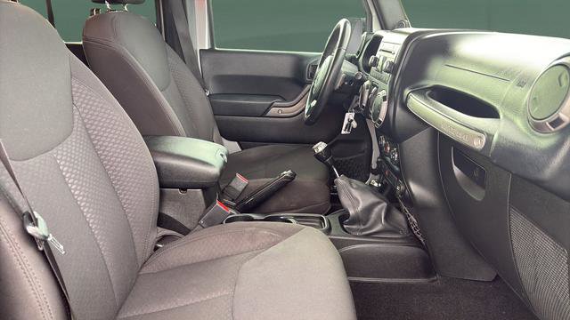 Used 2013 Jeep Wrangler Unlimited Sport image 15