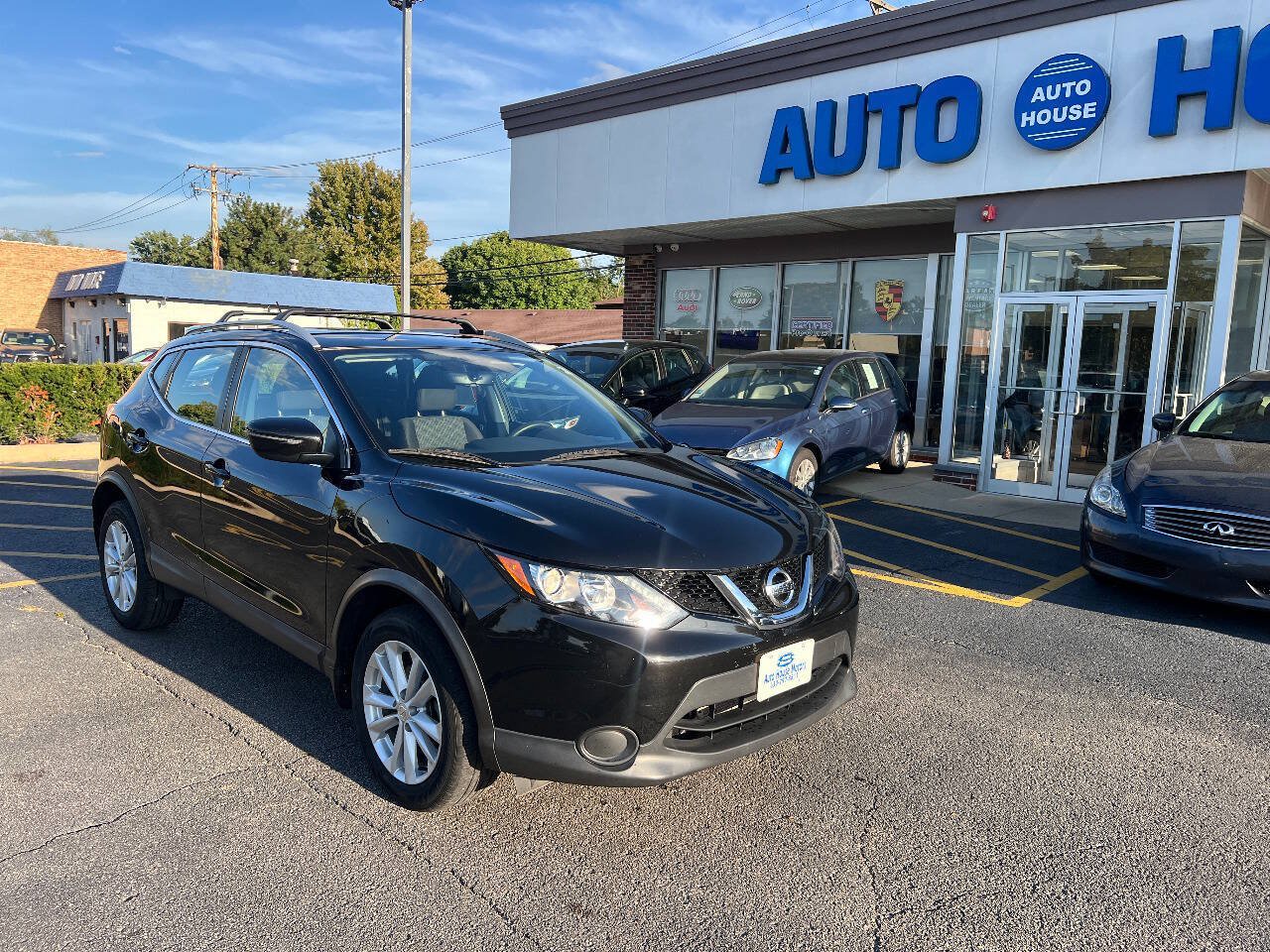 Used 2017 Nissan Rogue Sport SV AWD/4WD image 3