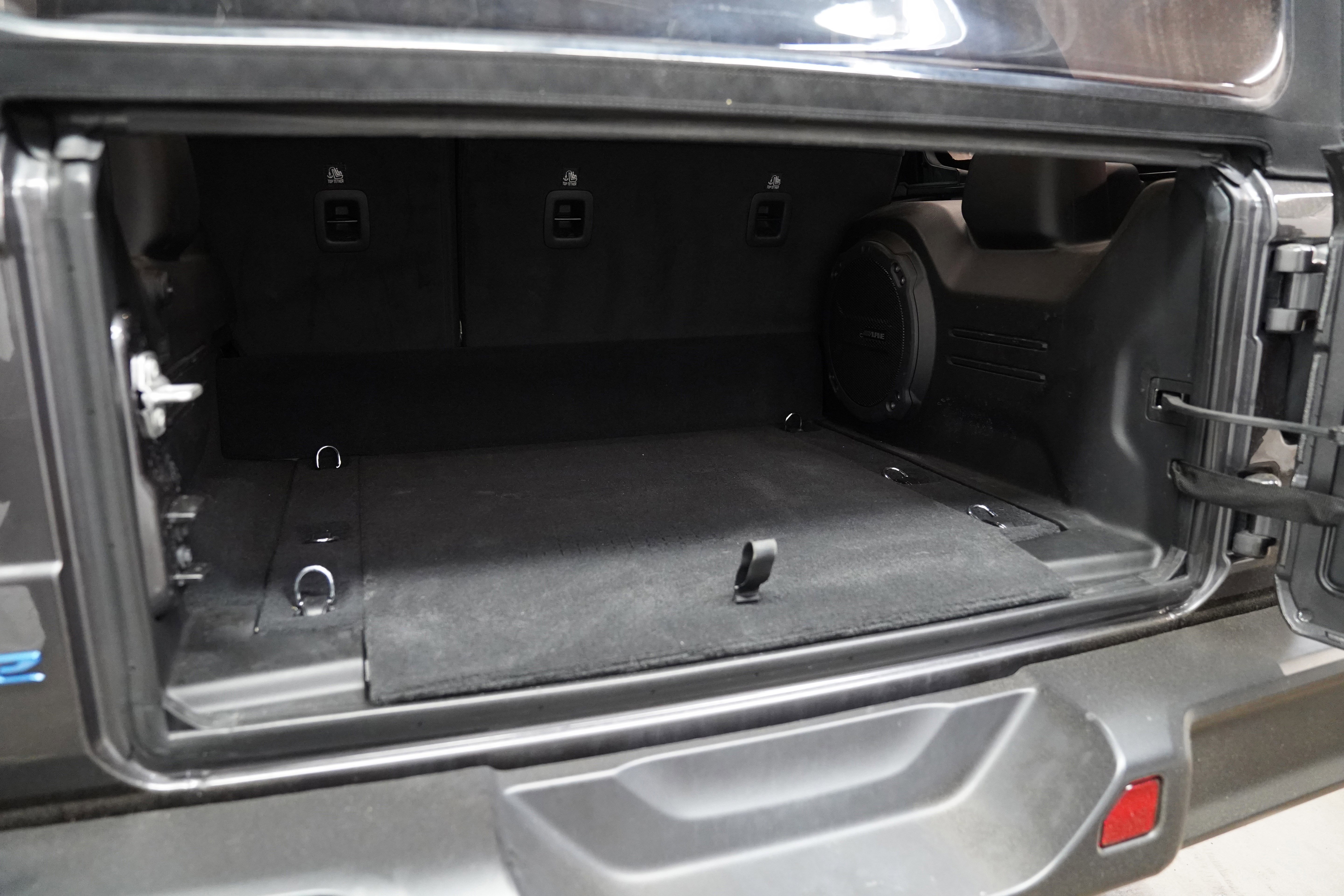 Used 2024 Jeep Wrangler Unlimited AWD/4WD image 7