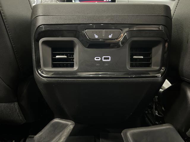 Used 2023 GMC Sierra 1500 AT4 w/ Technology Package image 34