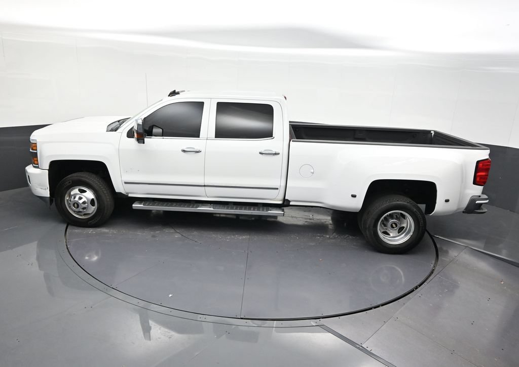 Used 2019 Chevrolet Silverado 3500 High Country w/ Duramax Plus Package AWD/4WD image 18