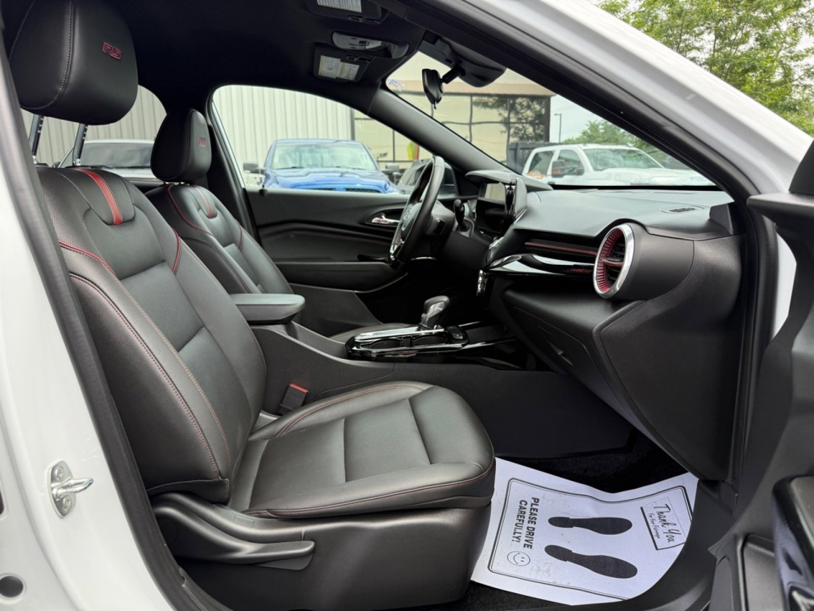 Used 2024 Chevrolet Trax RS w/ Driver Confidence Package image 11