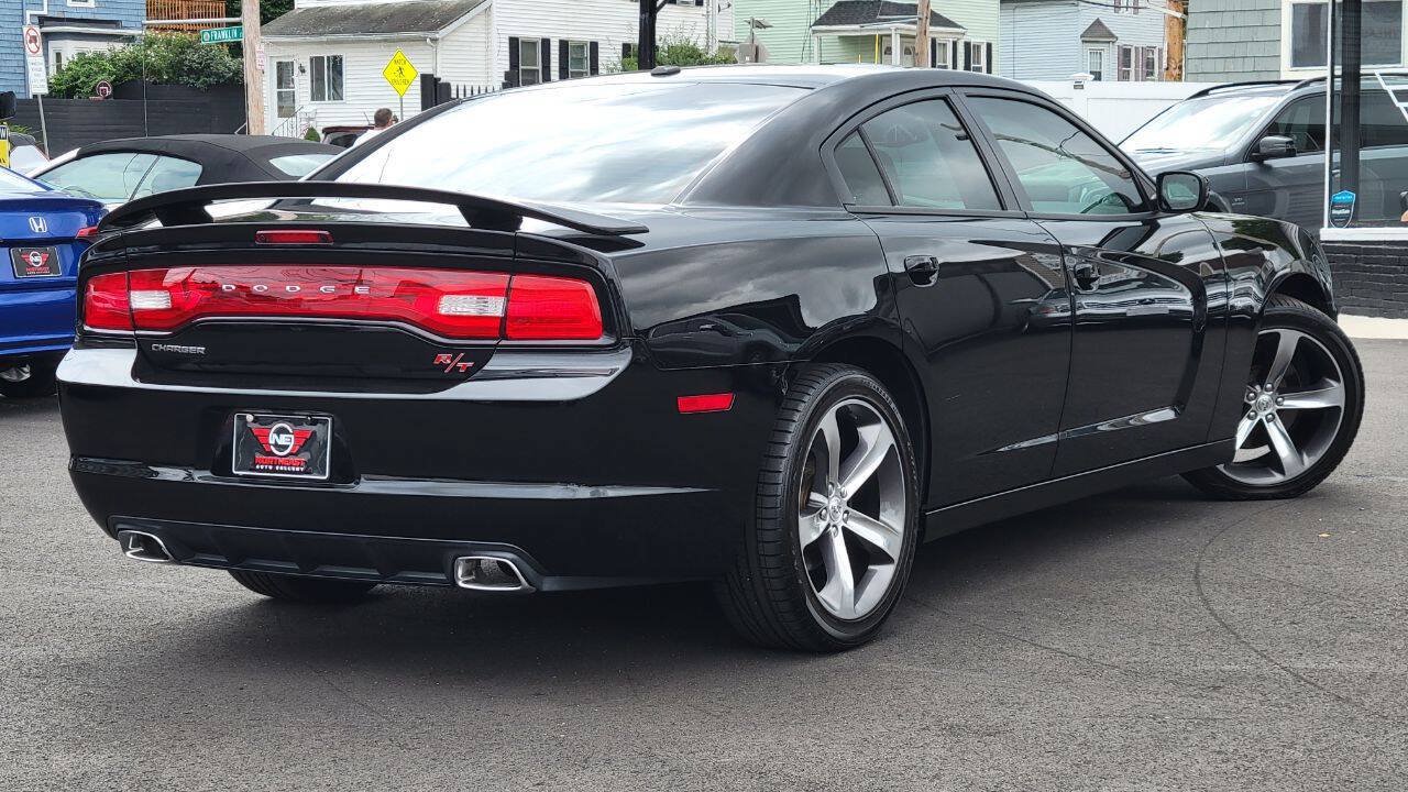 Used 2014 Dodge Charger R/T RWD image 6