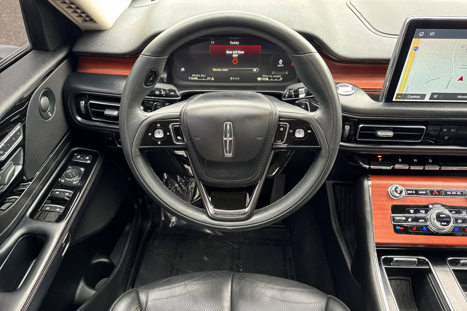 Used 2023 Lincoln Aviator Reserve w/ Equipment Group 201A RWD image 13