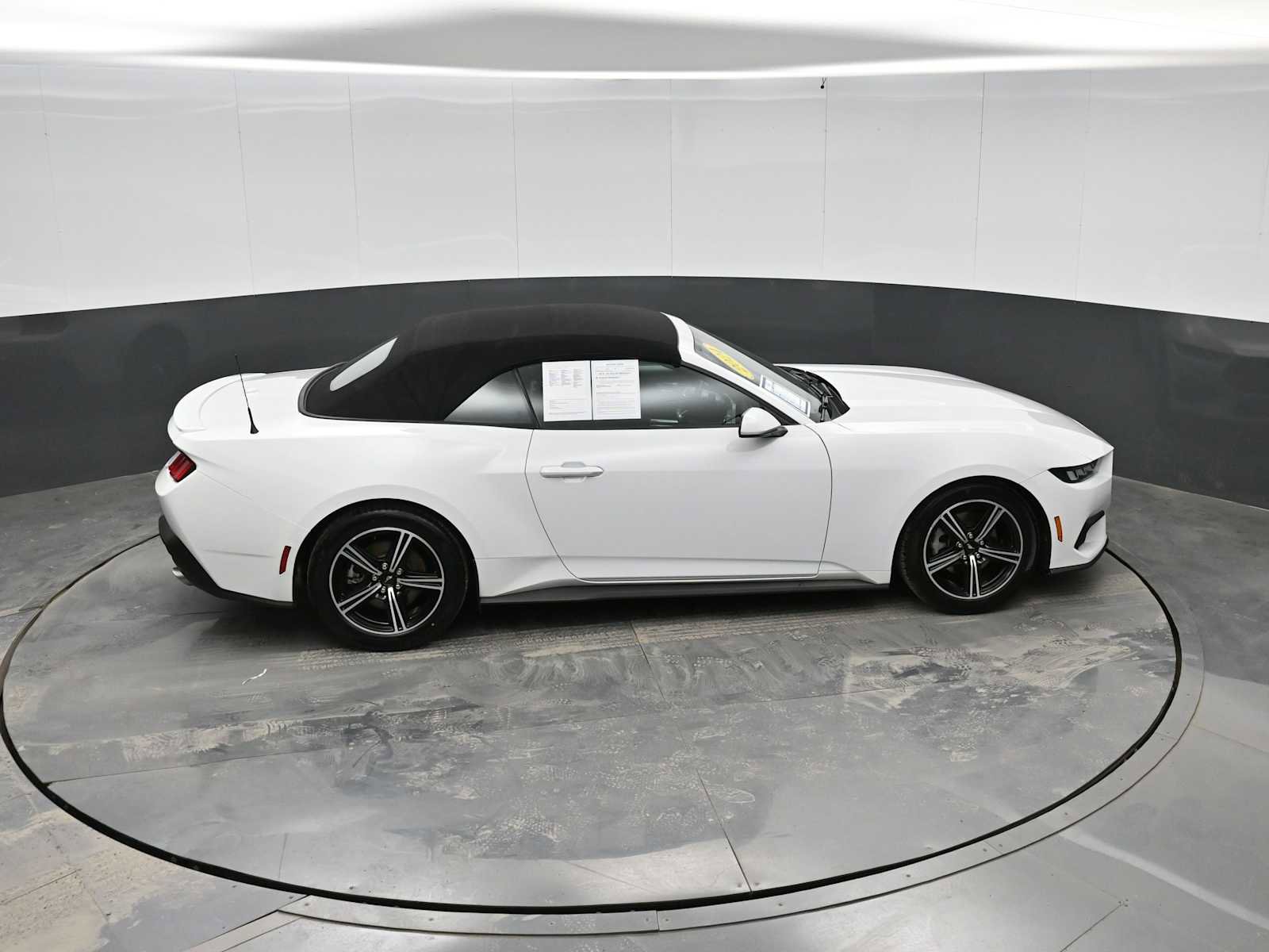 Used 2024 Ford Mustang Premium image 32