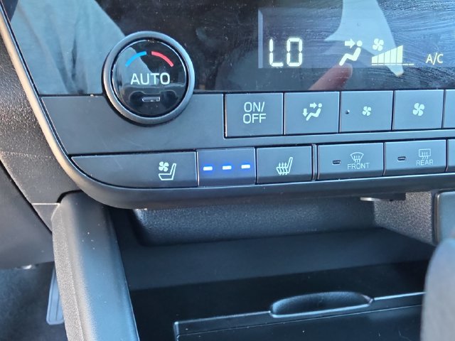 Certified 2026 Subaru Outback Touring AWD/4WD image 18