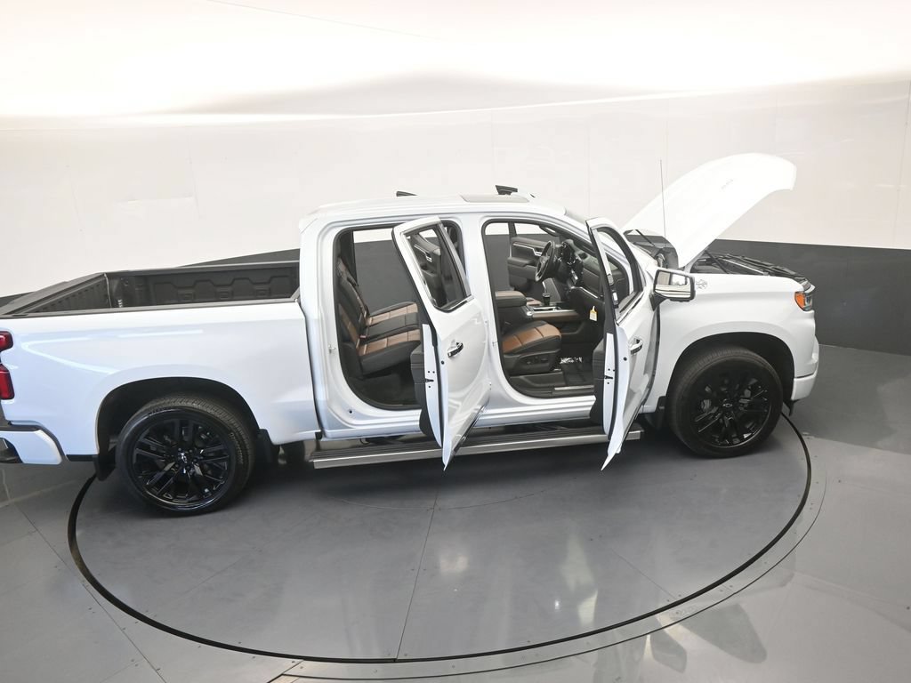 Used 2026 Chevrolet Silverado 1500 High Country w/ Technology Package AWD/4WD image 86