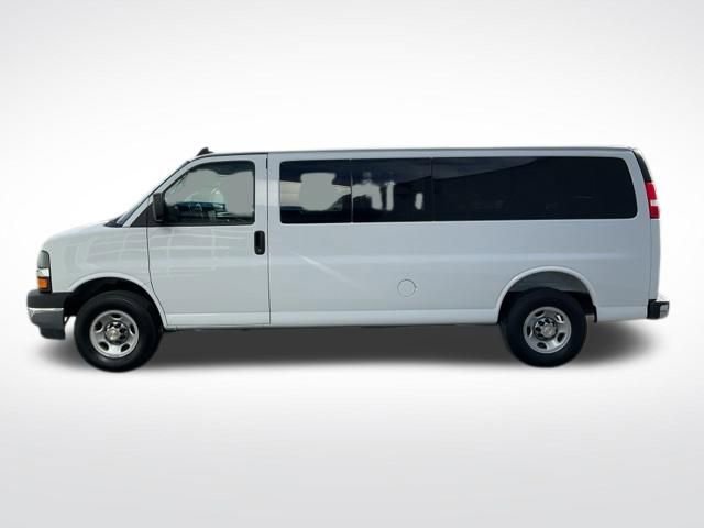 Certified 2025 Chevrolet Express 3500 LT w/ LT Preferred Equipment Group RWD image 15