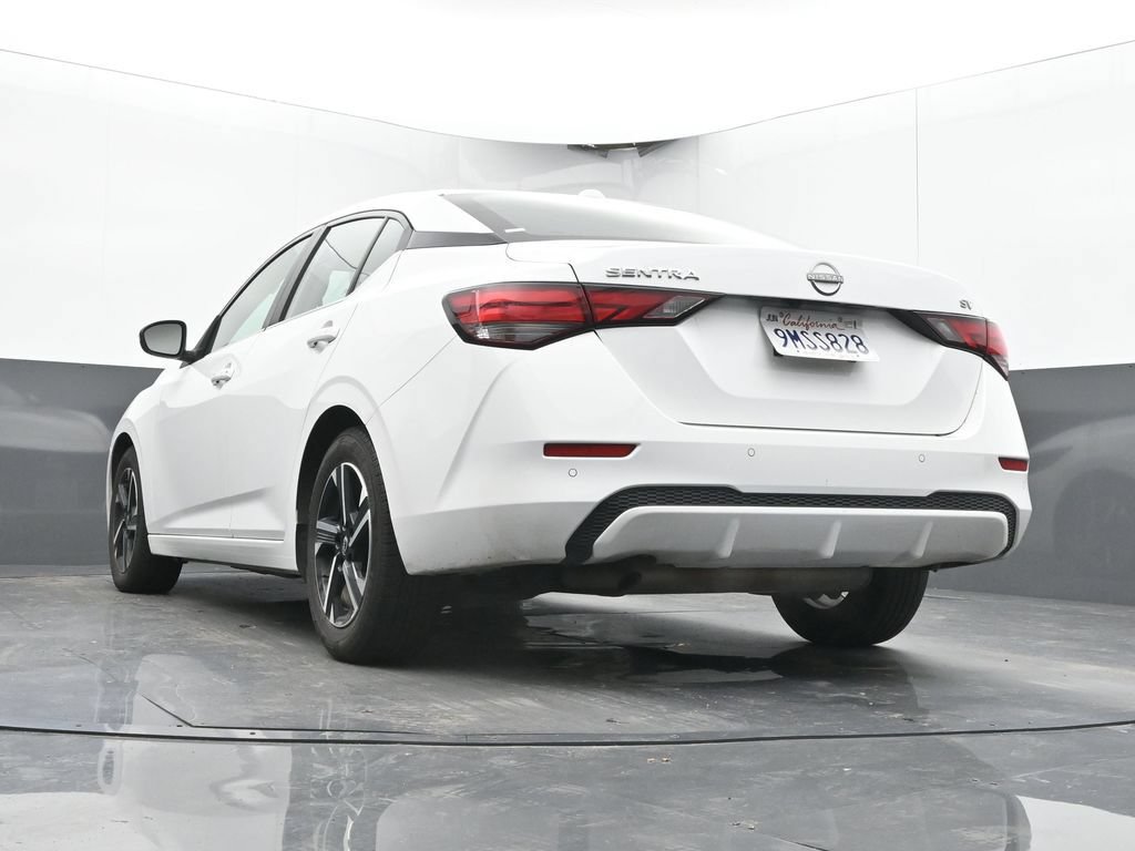 Used 2024 Nissan Sentra SV FWD image 30