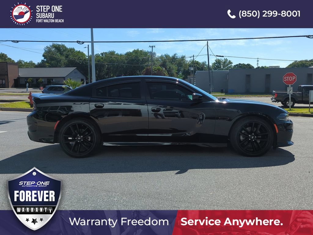 Used 2022 Dodge Charger R/T w/ Plus Group RWD image 8