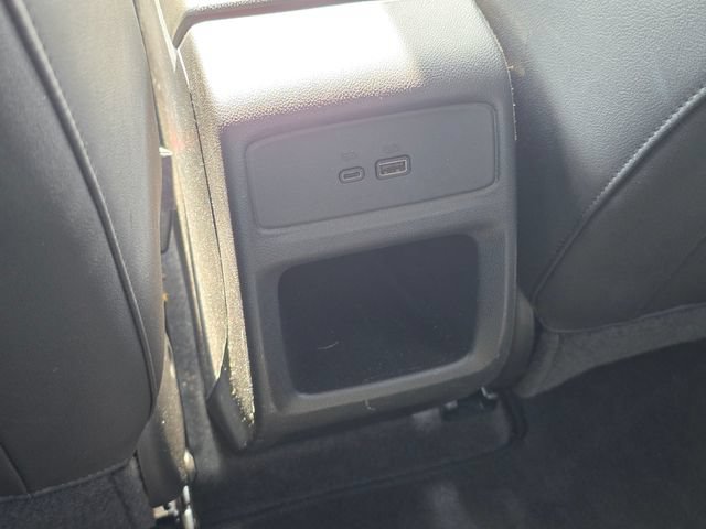Used 2025 Chevrolet Trax LT w/ LT Convenience Package FWD image 34