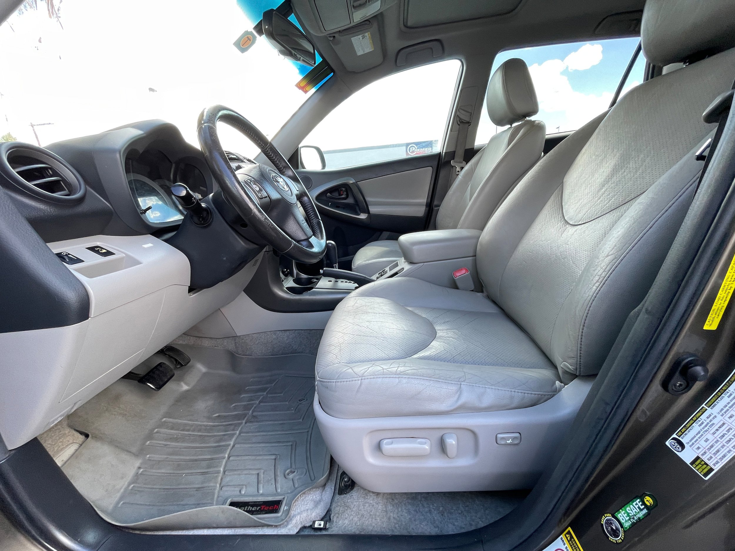 Used 2011 Toyota RAV4 Limited FWD image 15
