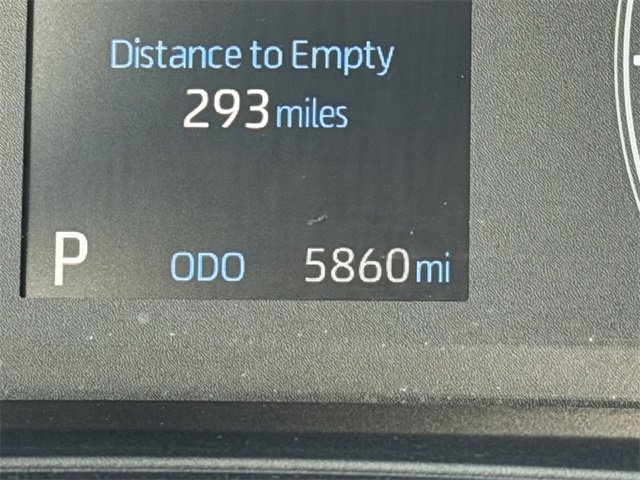 Used 2025 Toyota Corolla LE image 30